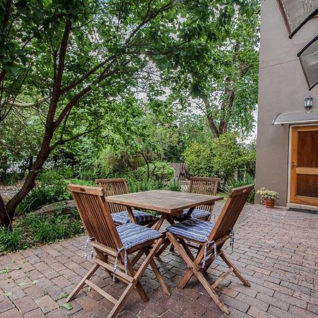 Wild Olive Executive Suite Йоганнесбурґ Екстер'єр фото