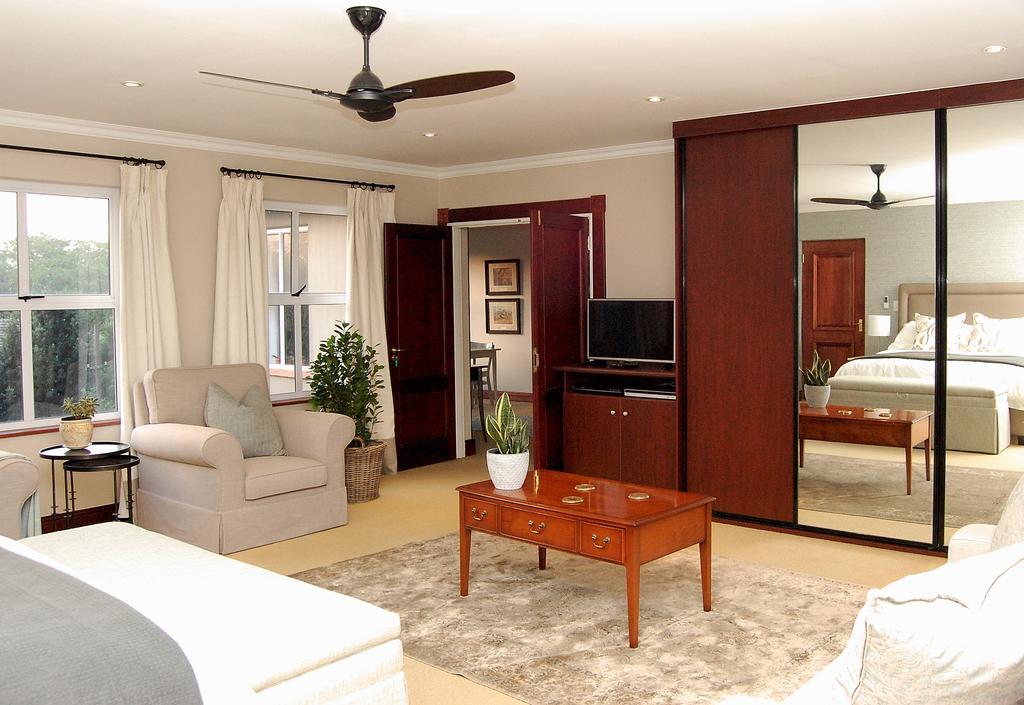 Wild Olive Executive Suite Йоганнесбурґ Екстер'єр фото